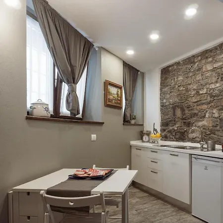 The Bridge Apartment